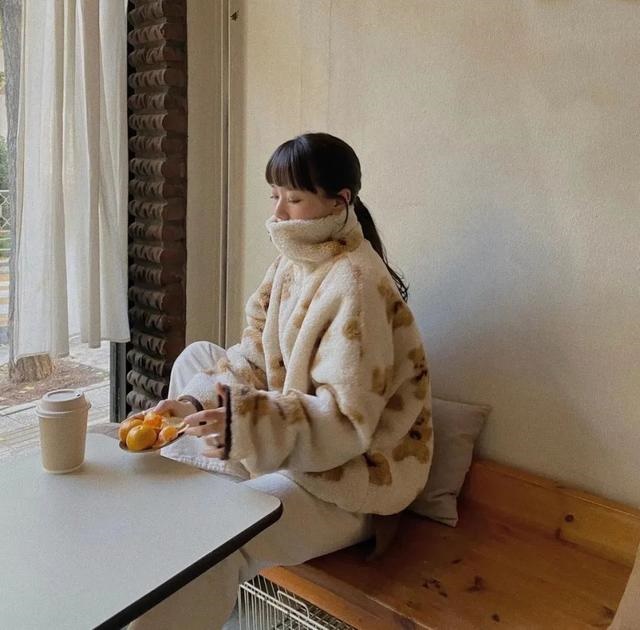 配马丁靴的裤子叫什么裤，马丁靴配什么裤子好看啊图片