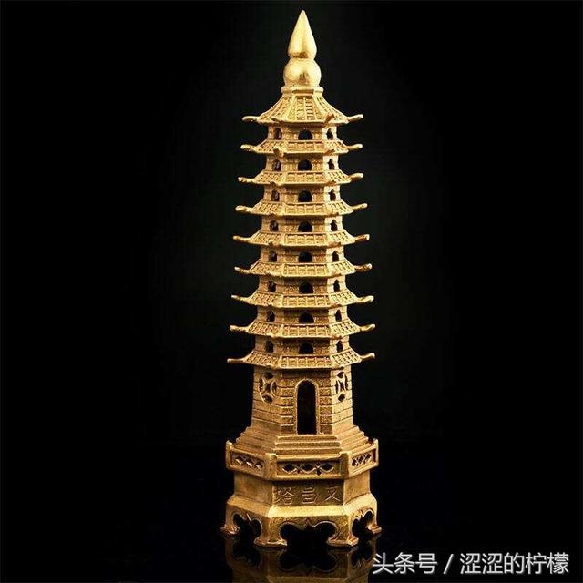 属蛇人的风水摆件，属蛇办公室桌上放什么最招财