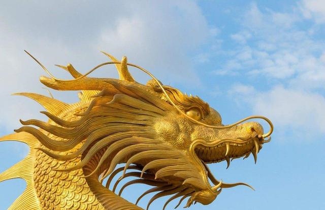 蛇宝宝忌什么属相的父母，蛇宝宝旺什么生肖的父母