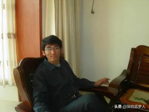 4年属鼠女适合做服装生意吗，属鼠2022