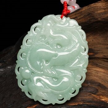 属龙人带什么吊坠好，属龙适合佩戴什么饰品