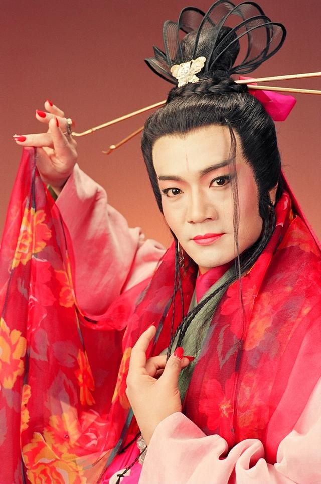 0龙女不嫁98虎男，属龙女最怕出生几月"