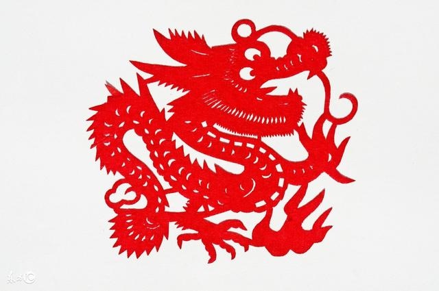 屬龍最命苦出生日期是什么時(shí)候，屬龍女子幾月命苦