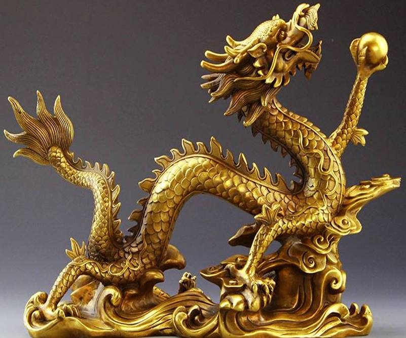 明年属龙的人运势怎么样，1976苦命龙女