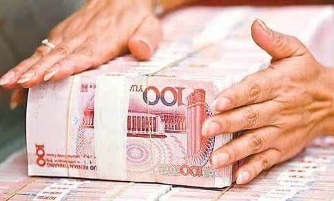 生肖属蛇下月运势，属蛇女明天的运势如何