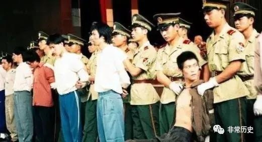 属蛇九几年属蛇的呢，1993鸡男与1996鼠女