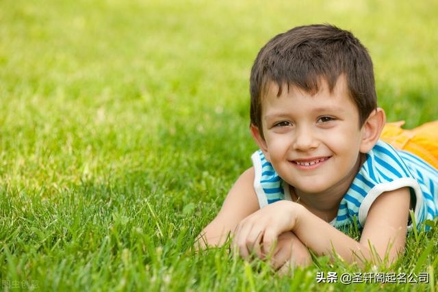 属牛10月出生男宝宝起名，10月份牛宝宝取什么名字好