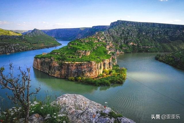 2生肖今日运势查询,2022