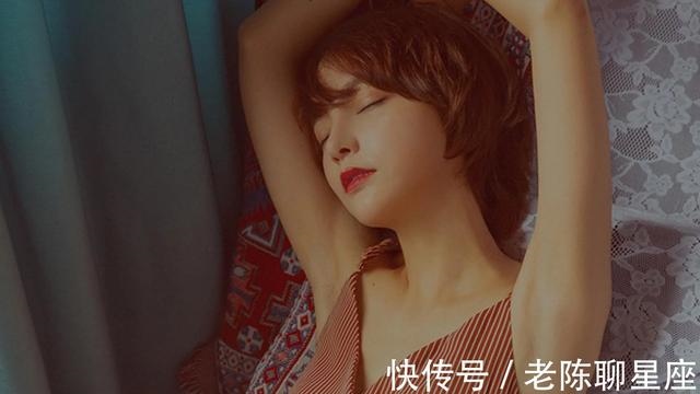 属蛇的什么时候开始顺，属蛇几点出生更好命运