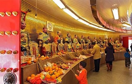 龙生肖年份年龄表,2022 年属羊岁数表