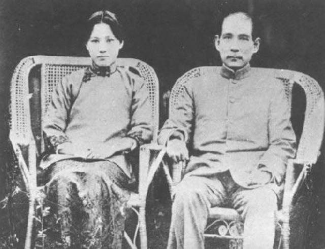 晚年会守寡的五大生肖女，2022年开始走大运的星座