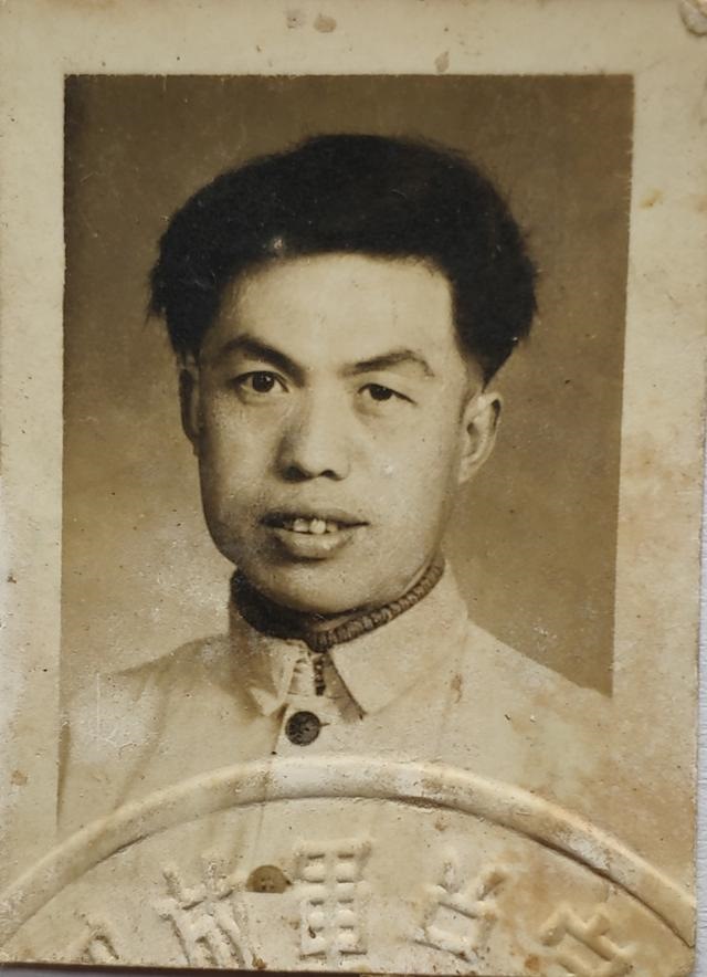 二十多岁属马是哪一年，属蛇属马适合做夫妻吗