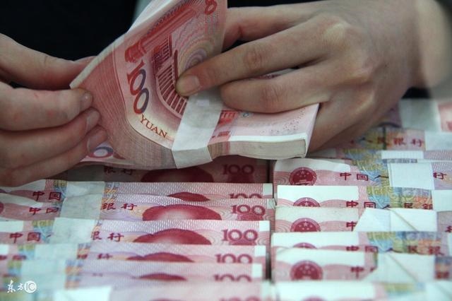 属猪在哪一年有偏财运，属猪的哪一年犯太岁