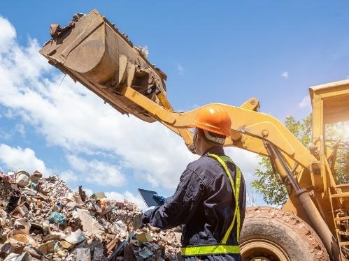 2男狗88女龙相克吗，1982年狗女和88年男龙"