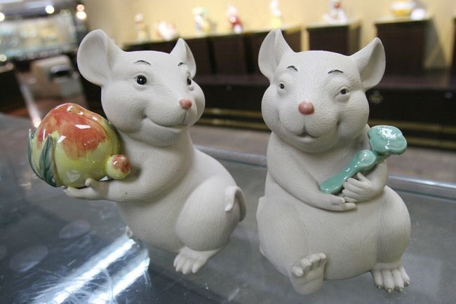 属鼠的今年多大岁数周岁，1972属鼠今年多大年龄