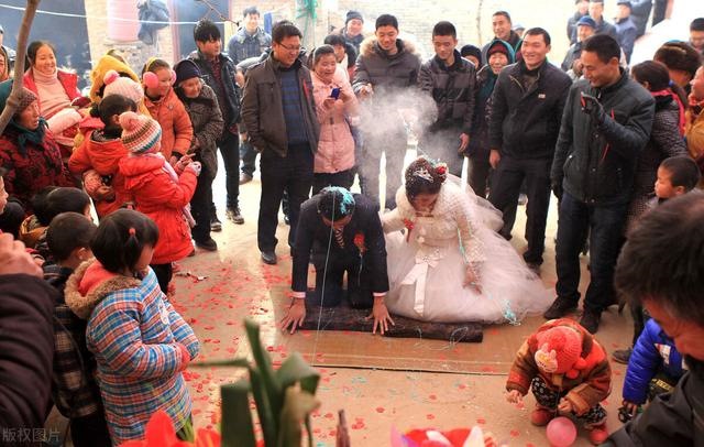 属龙的嫁娶忌的三个属相，属龙的结婚忌什么生肖