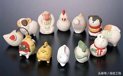 000年属龙起名，白蜡金命生于几月好"