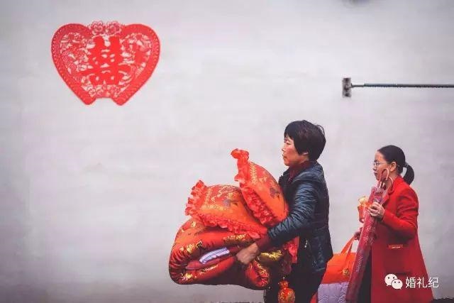 属龙的结婚当天忌讳生肖，属龙的结婚伴娘忌讳什么