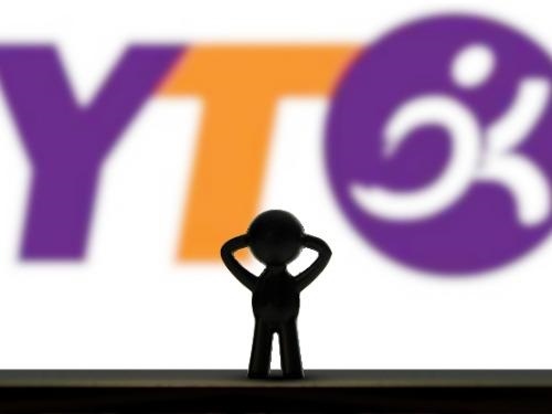 2男狗88女龙相克吗，1982年狗女和88年男龙"