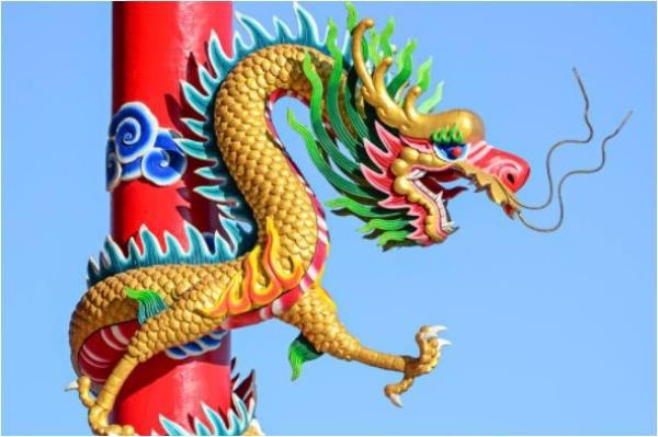 属龙的今年婚姻状况,88属龙的一生婚姻状况