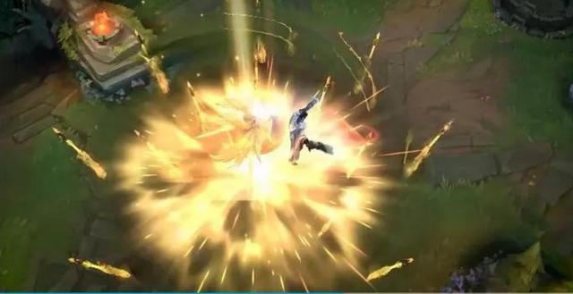 正月的蛇女是犯的什么，正月蛇男的命克谁