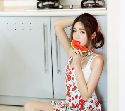 属龙的几几年出生，2000年属龙女婚姻运势