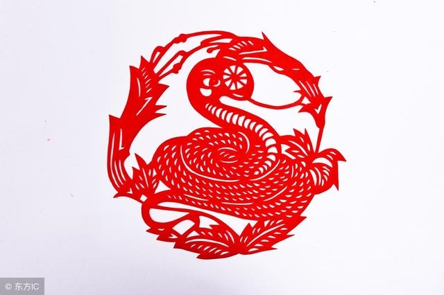 2岁属蛇三飞冲天,2022年属蛇的人要死吗"