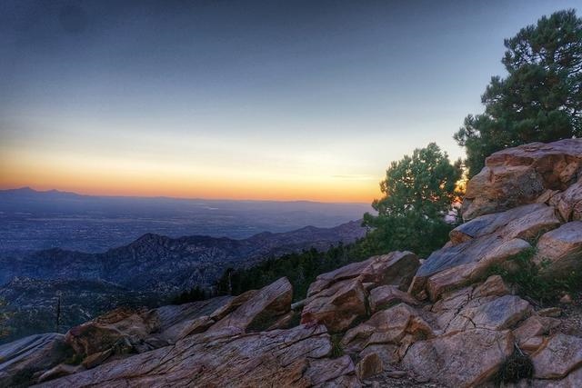 水瓶座的女人适合创业吗，水瓶座男生适合创业吗