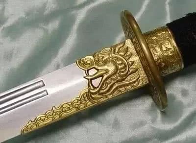 2年龙生人的一生,88年的龙生鼠宝宝好吗"