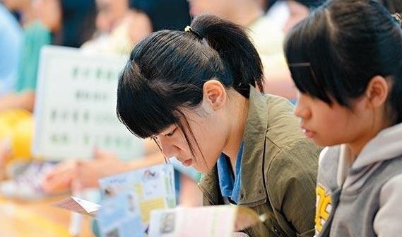 022年出生的男孩，2022年生小孩"