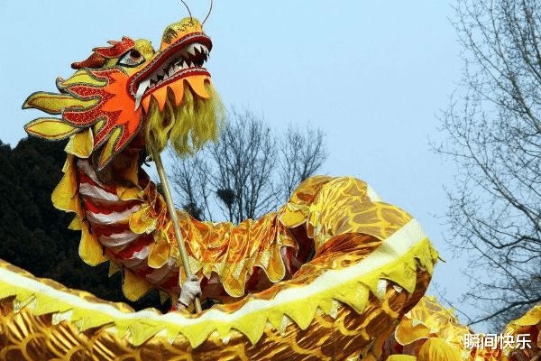 6年属龙人最苦命的出生日,1976年的龙45岁后的财运"