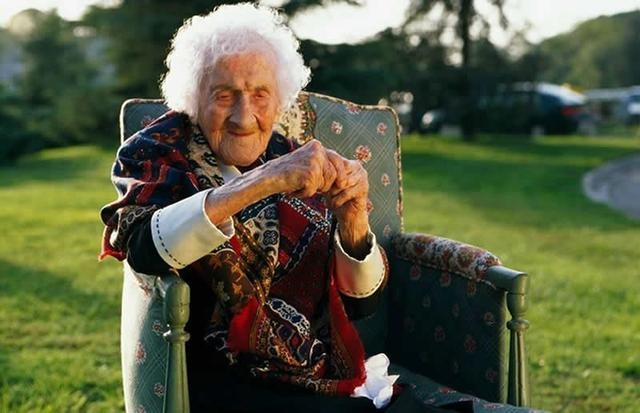 988属龙女一生的命运寿命，33岁有一劫属龙88"