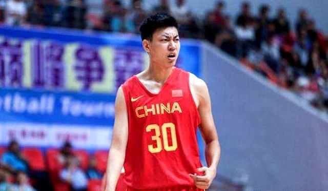 大龙是哪年出生的，猪是哪年出生的