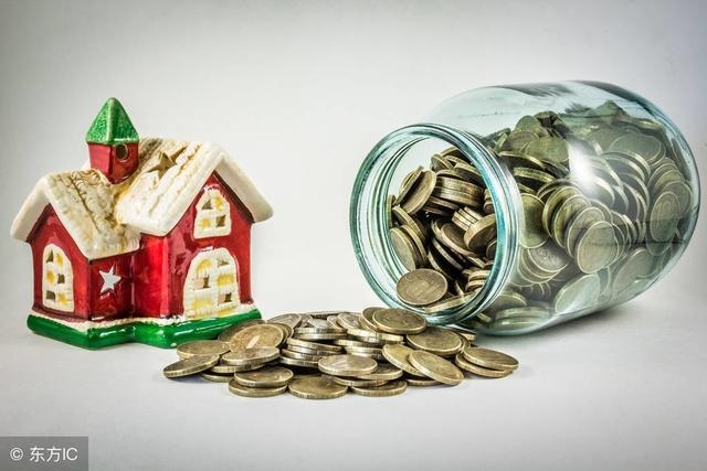 1年猪一生有二婚，71年属猪50岁有一灾"