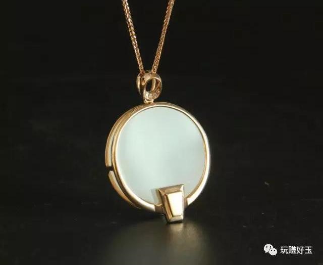 属兔的女人戴什么玉坠,属兔男佩戴什么吊坠好