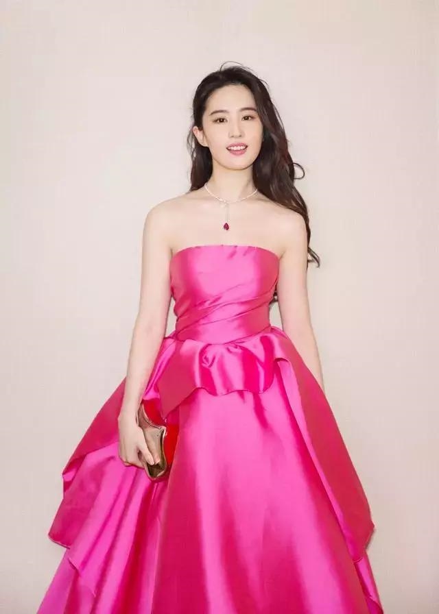 022虎年本命年戴什么转运，属虎人一生最旺3个人"