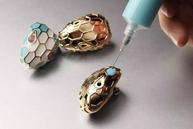 宝格丽蛇头戒指价格，宝格丽戒指回收价格是多少