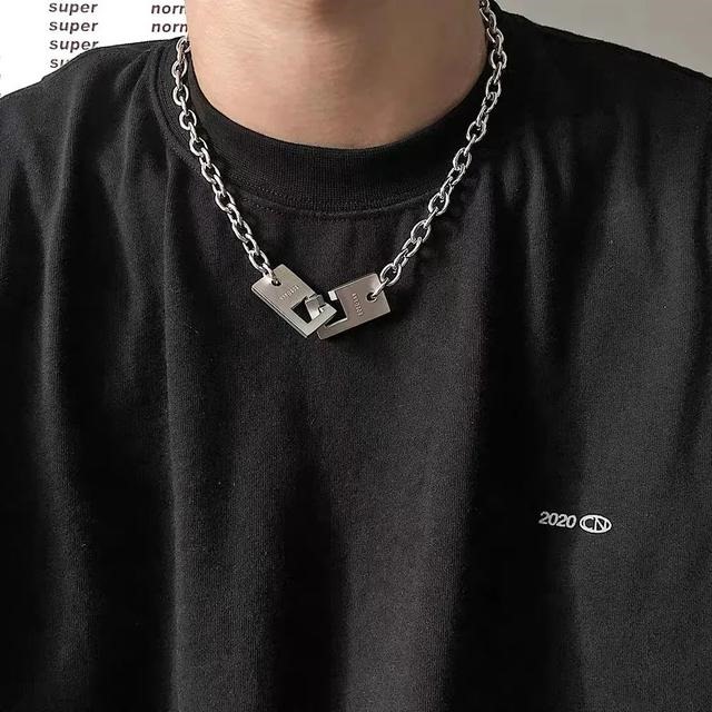 属兔戴什么材质的饰品，属兔适合佩戴什么饰品