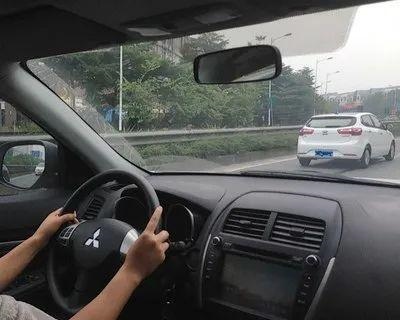 属蛇的人性冷淡吗，属蛇更大的缺点是什么