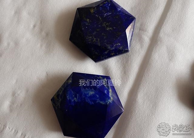 真假青金石对照图片，天然青金石怎样鉴别