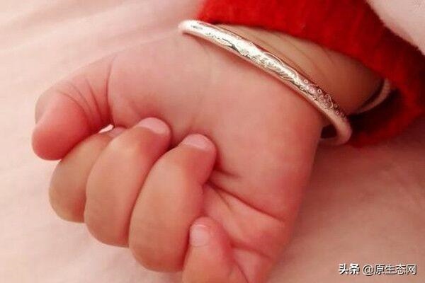 适合小男孩佩戴的挂件，四岁小女孩适合戴什么玉坠