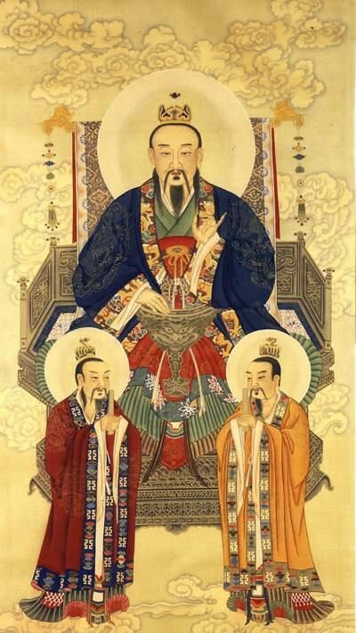 几月出生身上带 ，身上带仙看哪个手指