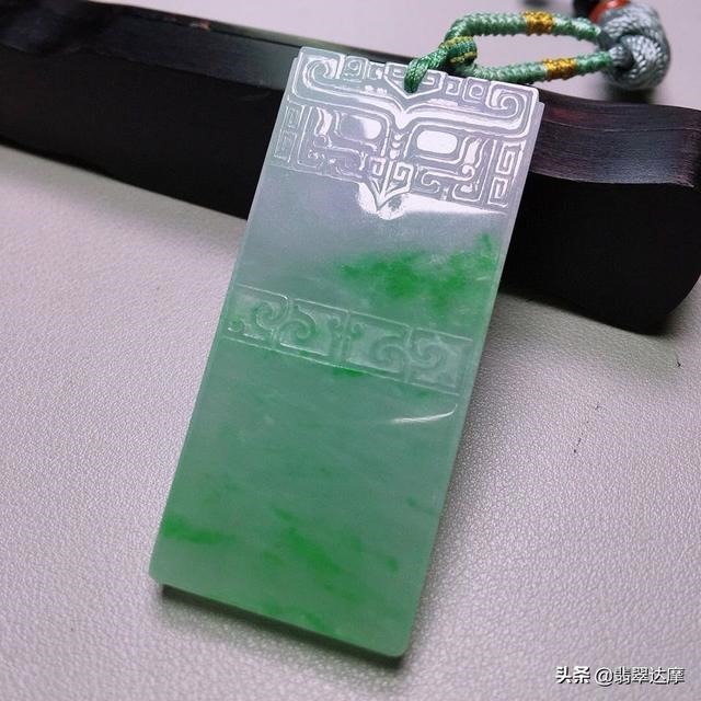 女人佩戴狐狸银手镯好吗,狐狸手镯的戴法头朝哪