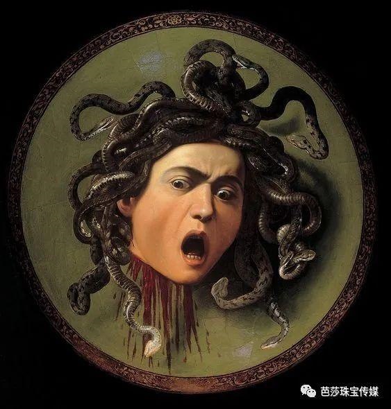 022年蛇女佩戴什么好，属蛇一生有几次婚姻"