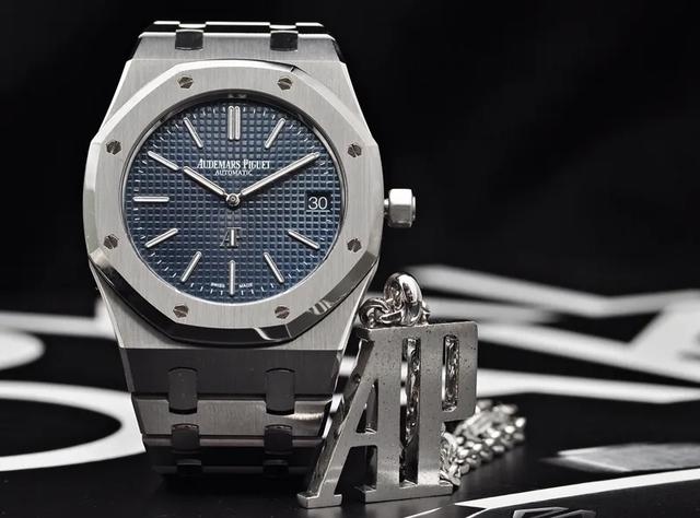 属兔戴什么材质的饰品，属兔适合佩戴什么饰品