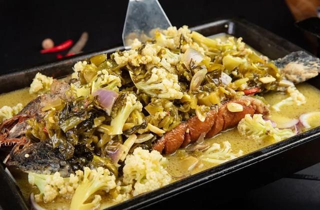 生肖蛇怕哪个生肖，十二生肖蛇最怕什么动物