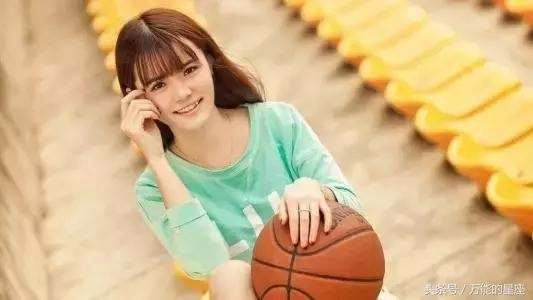 属蛇女重感情吗,属蛇女分手后