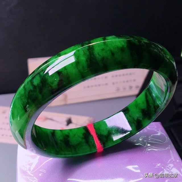 女人佩戴狐狸银手镯好吗,狐狸手镯的戴法头朝哪