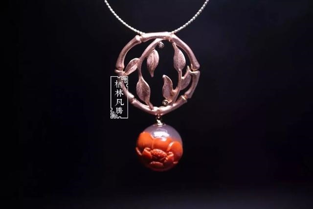 属狗带什么招财，属狗的佩戴什么会聚财