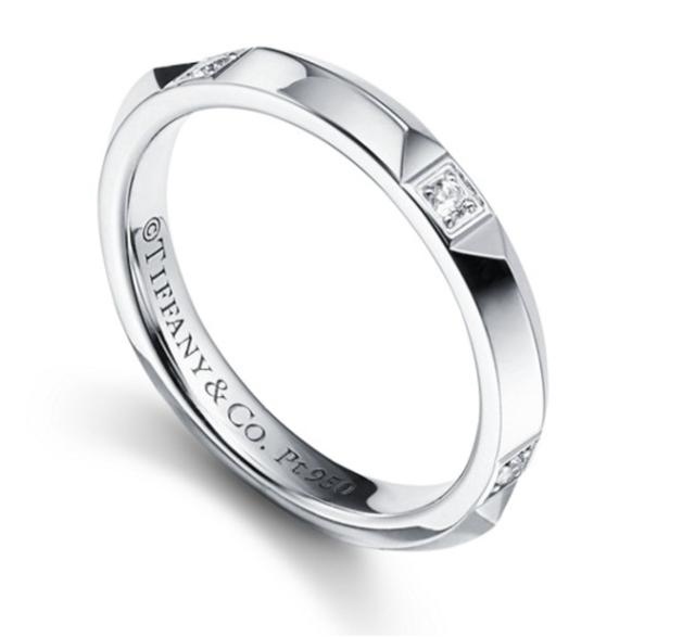 属兔戴什么材质的饰品，属兔适合佩戴什么饰品